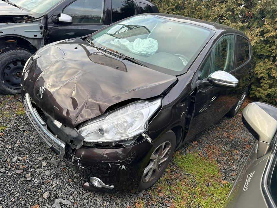 Peugeot 208 1.2 VTi z Niemiec czytaj opis