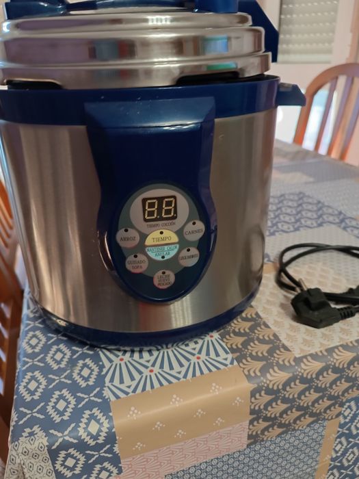 Panela de pressão elétrica