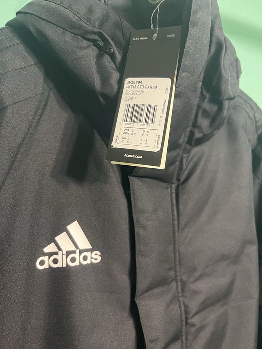 Парка Adidas, нова, розмір S