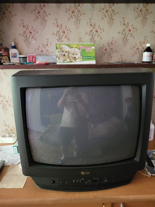 Телевизор 20 дюймов ЭЛТ