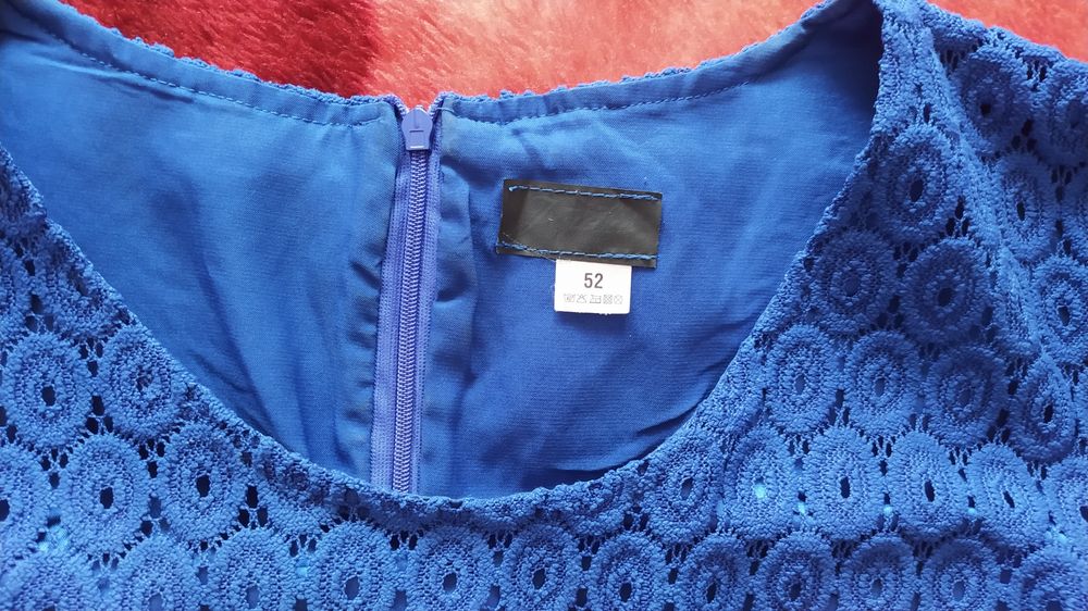 Sukienka koronkowa, szafirowa, rozm. XL