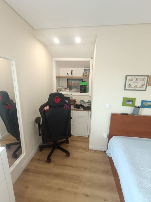 Moradia independente T3 com jardim e deck