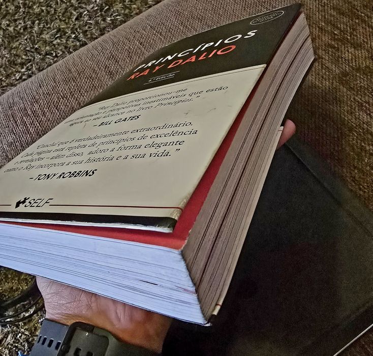 Livro "Princípios" de Ray Dalio