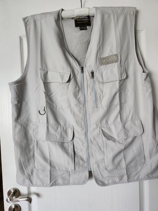 Kamizelka z kieszeniami męska.Nowa.