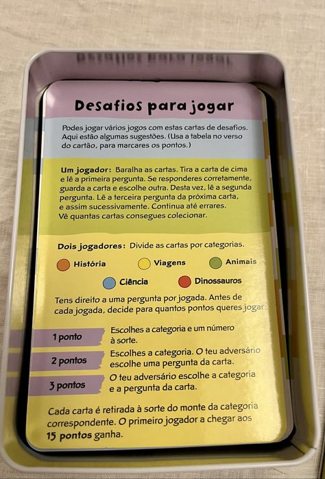 Jogo de tabuleiro Caixa de Desafios