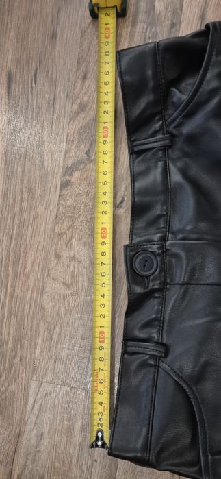 Юбка миди из эко кожи