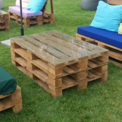 Стіл з піддонів