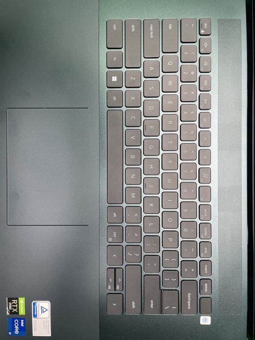 Dell Inspiron 16 Plus | RTX 3060 | 16GB | SSD 512GB | i7-12700