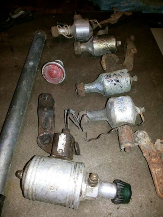 Dinamos de bicicleta antigas.