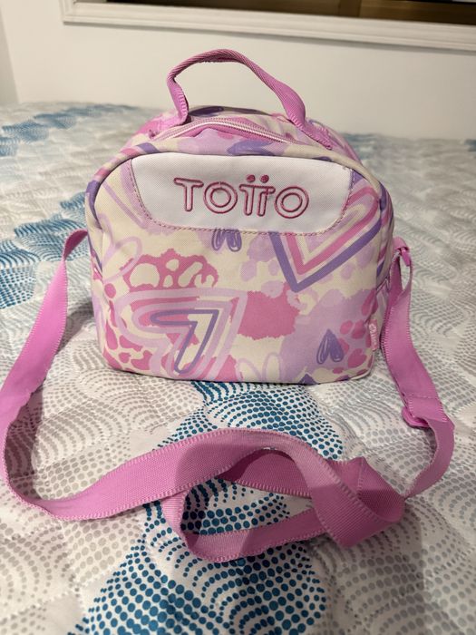 Conjunto escolar Totto
