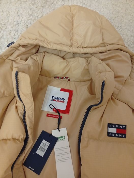 Kurtka puchowa TOMMY JEANS – beżowa | NOWA z metkami