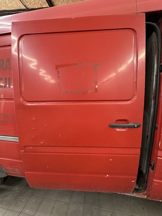 Дверь сдвижная правая Mercedes Sprinter, Volkswagen LT 1995-2006