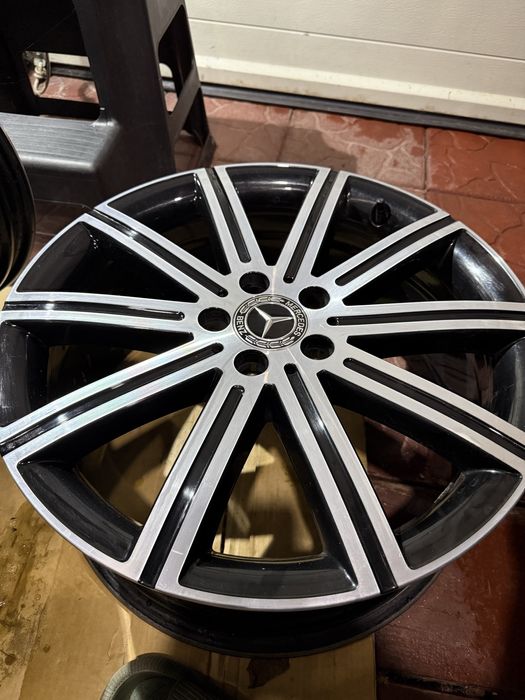 Диски Mercedes W447 оригинал R19