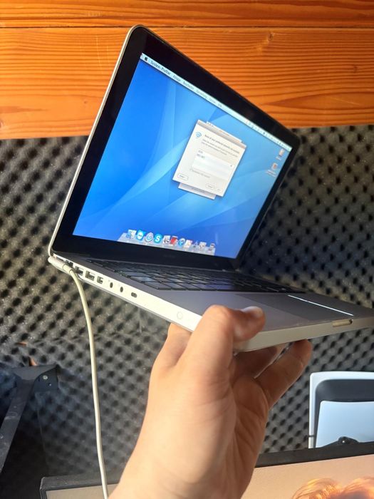 MacBook Antigo (macOS 10) – A Funcionar Perfeitamente – 90€