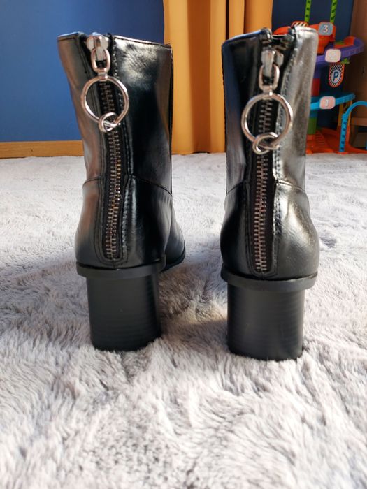 Nowe botki Bershka
