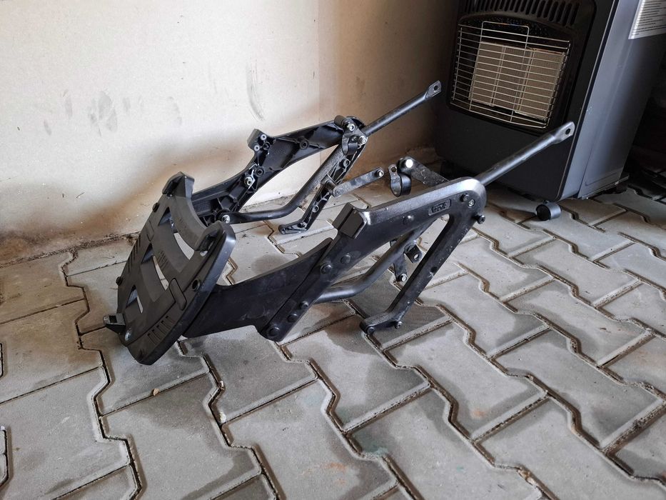 Stelaż i kufry do hondy cbr 1000f sc21