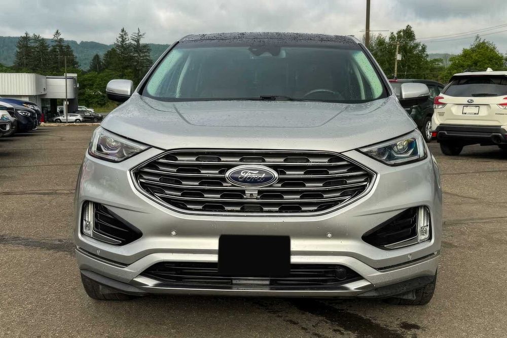 Ford Edge Titanium      2019