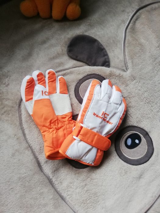 Nowe rękawiczki narciarskie  w r  od 5/6 do 7/8 lat