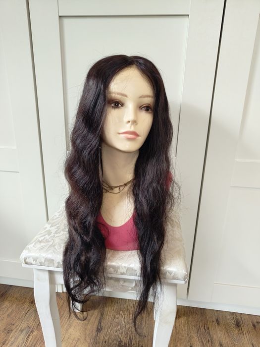 Piękna peruka naturalna lace front.