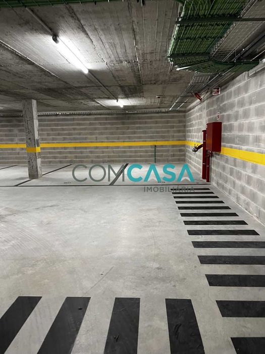 Lugar de Garagem | ao Estadio do Dragão | Vigilancia | Antas Porto