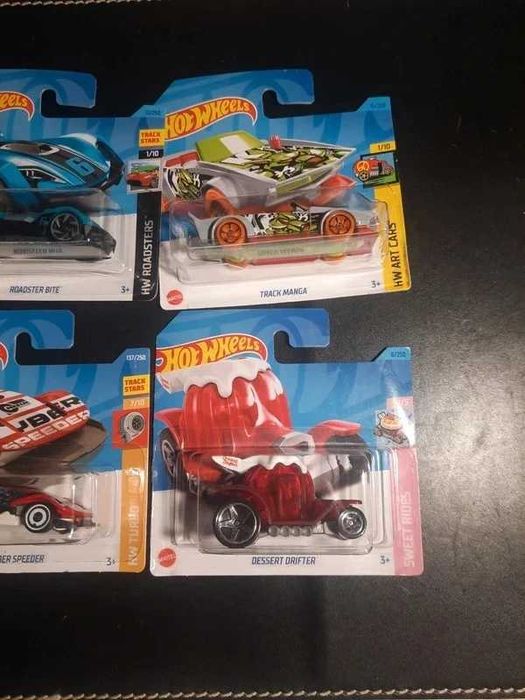 HOT Wheels roadster bite, cyber speeder, track manga, dessert drifter mattel 2022/2023 NOVO