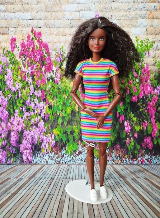 Barbie Fashionistas, барбі йога