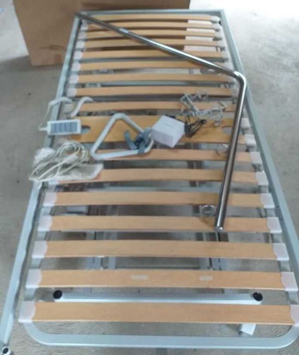 Vendo cama Hospitalar nova