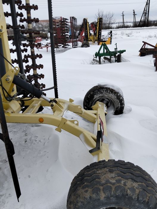 Продам культиватор 6м.