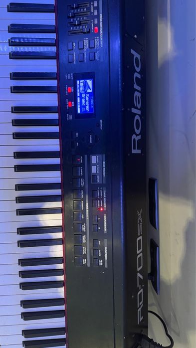 Roland RD-700 SX