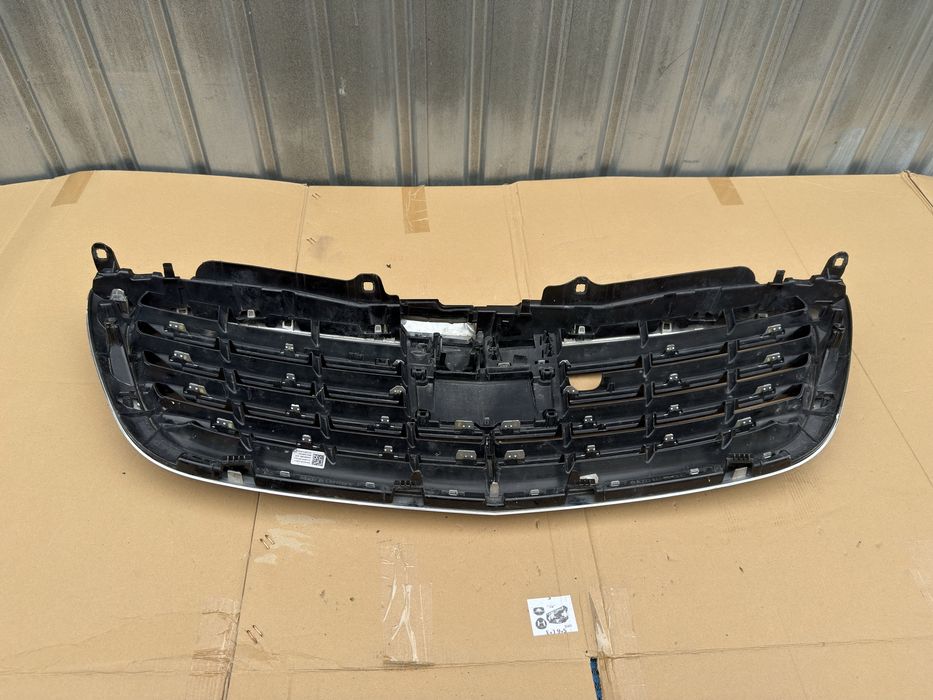Решетка радиатора Mercedes W222