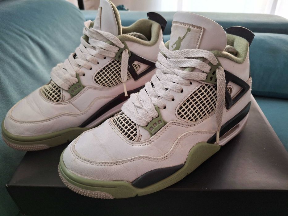 Air Jordan 4 Retro Seafoam (W) - 40,5
