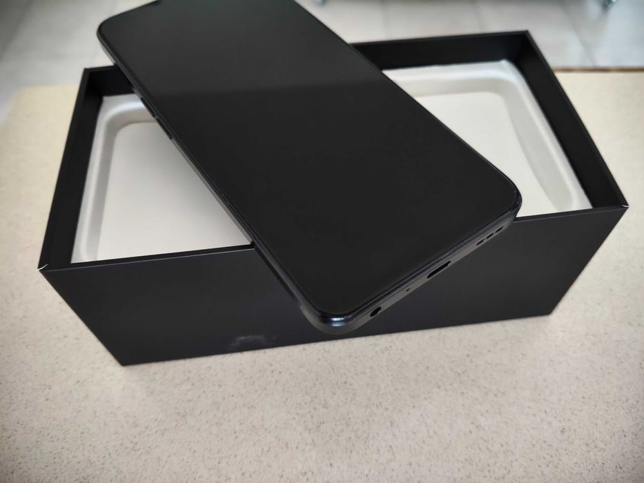 OPPO A77 5g  64GB