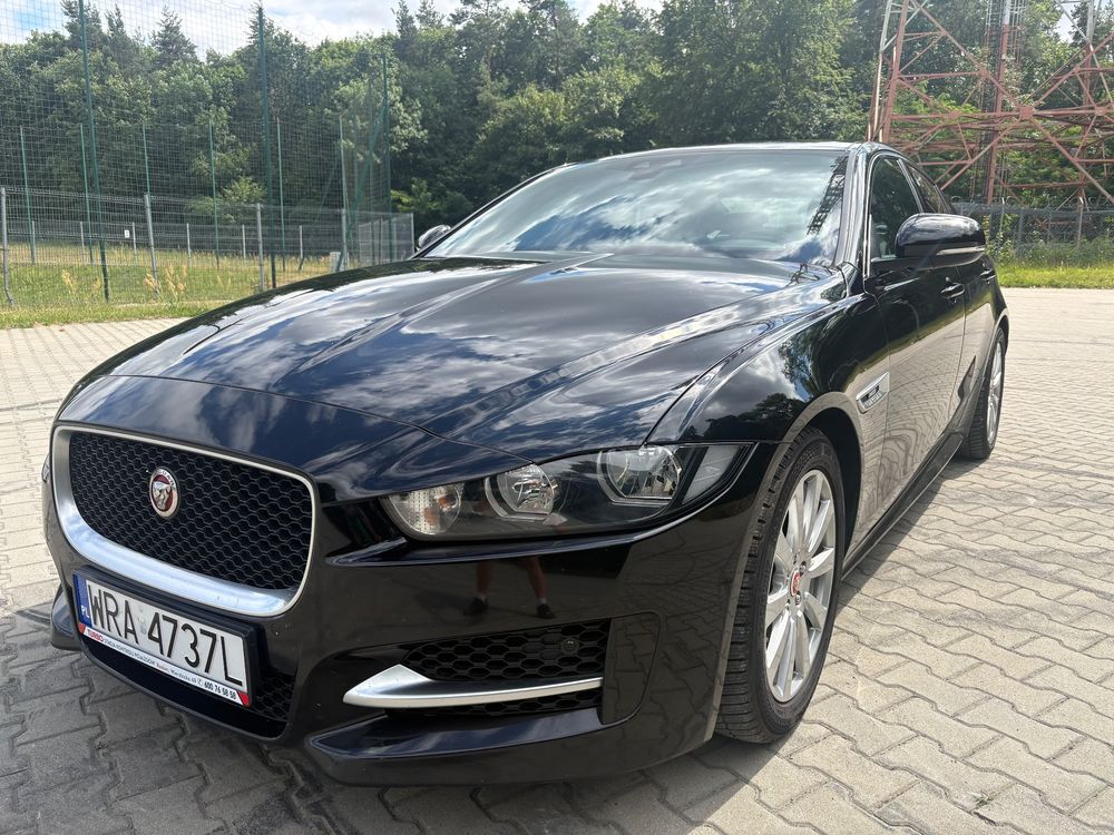 Jaguar XE 2.0 D R-Sport