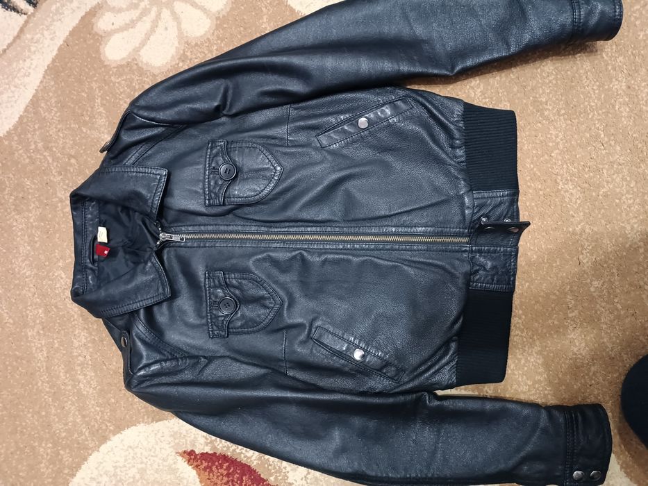 Куртка кожана на хлопця