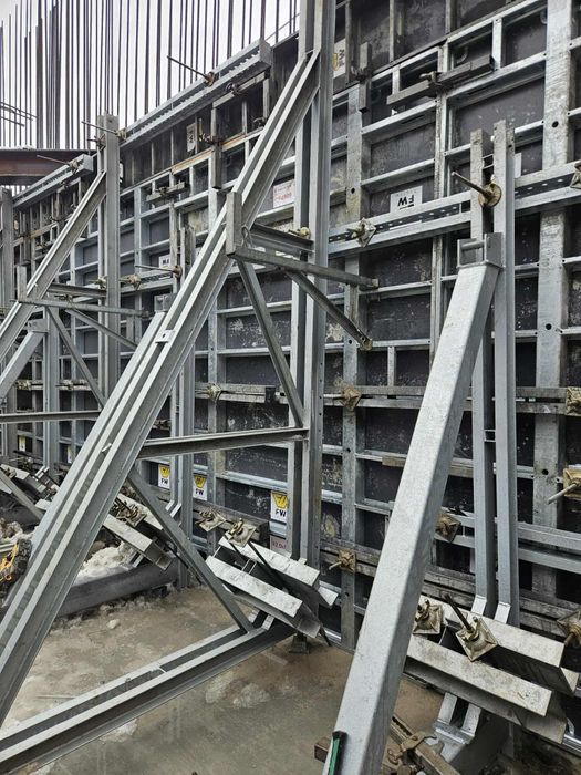 Budowa SSO, silosy, żelbety, mury, stropy, budowa domów