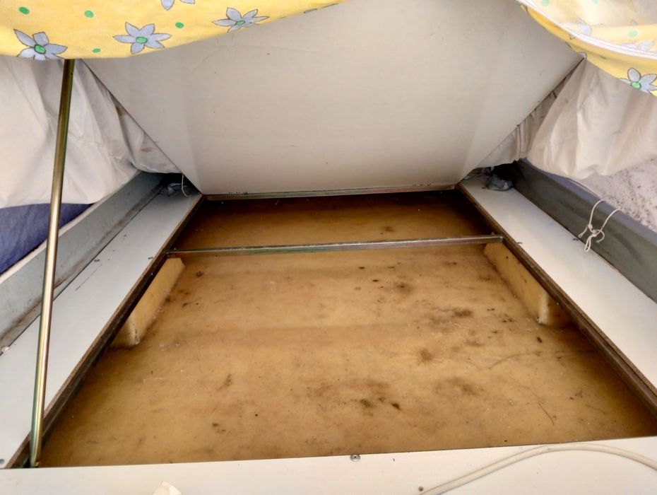 Auto tenda 2 quartos e uma sala