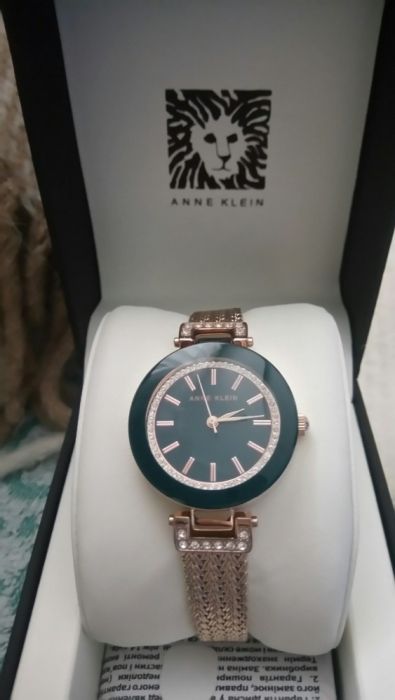 Часы Anne Klein