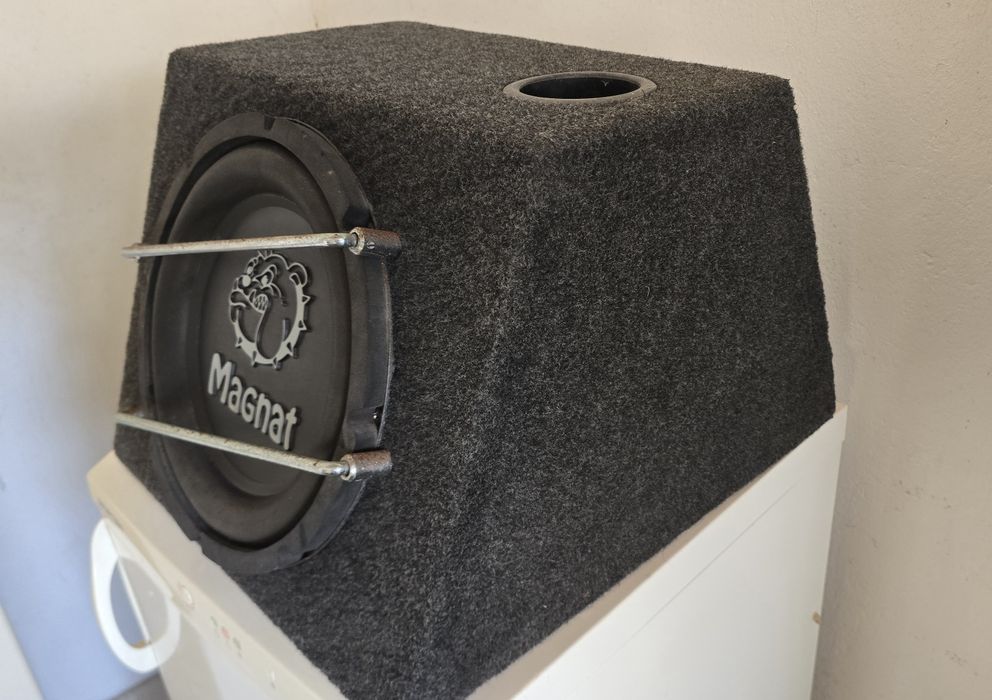 Caixa Subwoofer 12 polegadas.