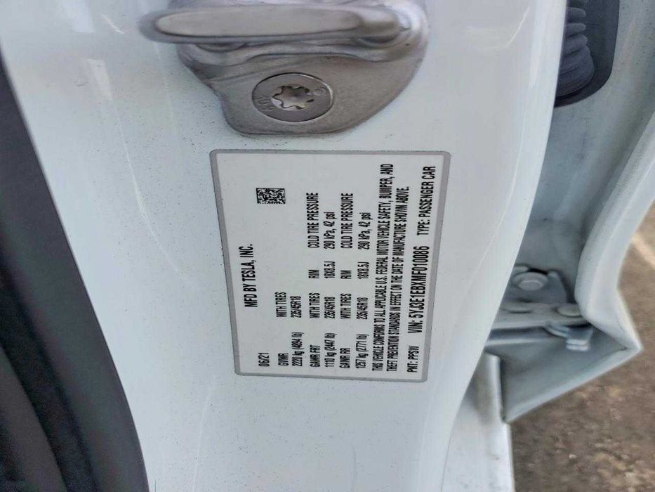 Tesla Model 3 2021