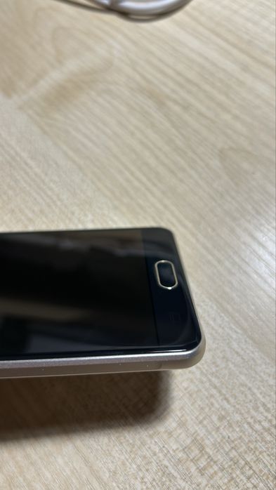 Samsung  A510F Galaxy А5(6)