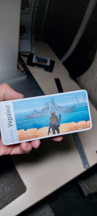 Гравіювання та УФ друк на повербанках та жорстких дисках