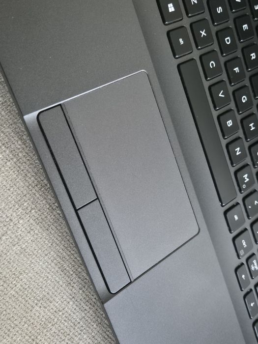 Ноутбук Dell Latitude 5400 14" IPS Intel Core i5-8365U 16GB NVME 256GB