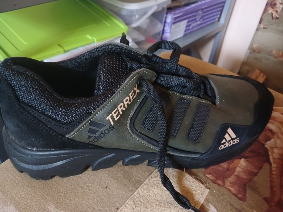 Кросівки Adidas шкіра