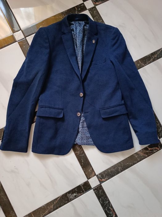 Чоловічий піджак