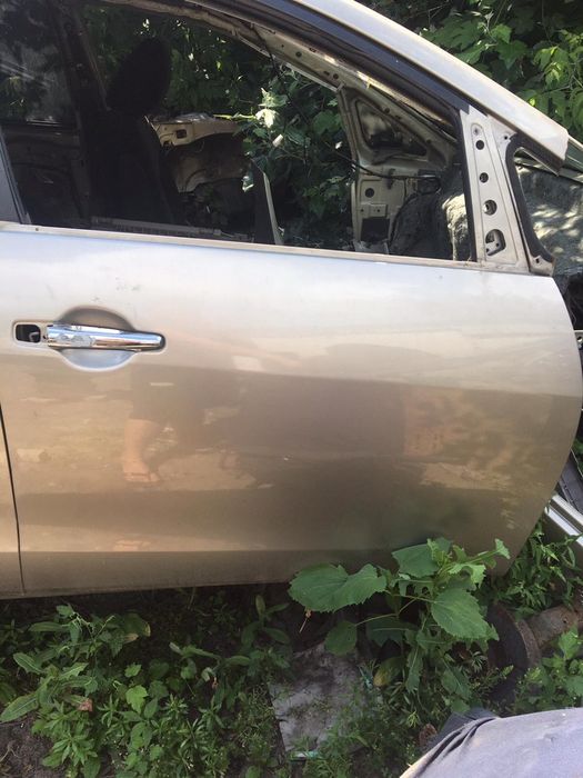 Продам двери Мицубиси грандим, двери в отличном состоянии, есть  много