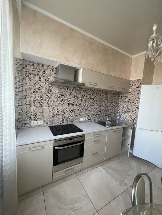 Сдам 2 КВ. 10 жемчужина (кадор) на Марсельской 35а. Можно на месяц  (18000)