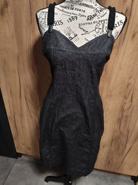Jeansowa sukienka InWear na szelkach, z falbanami – hit retro / grunge,100% bawełna, nowa, rozmiar M