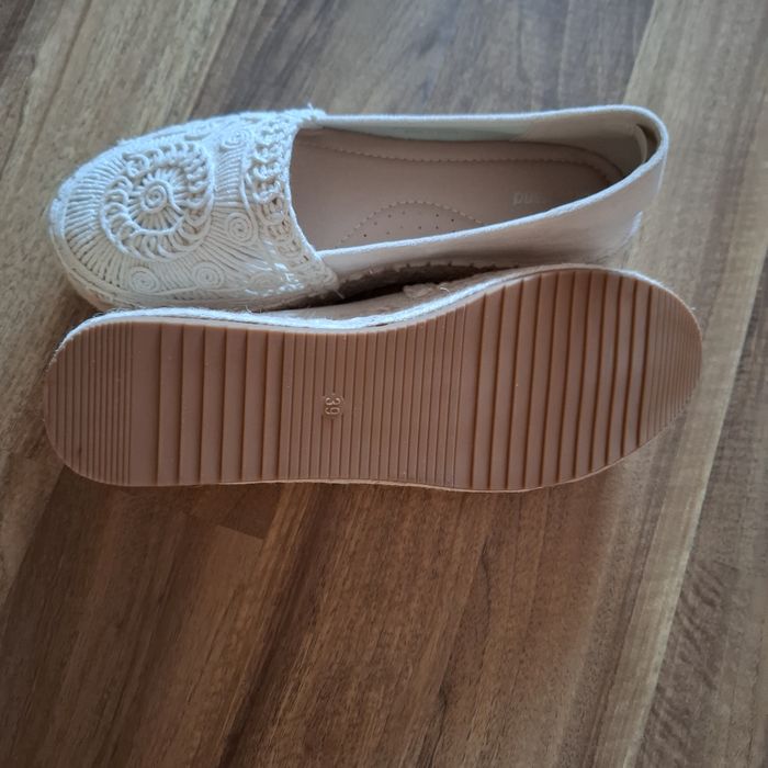 Espadryle beżowe