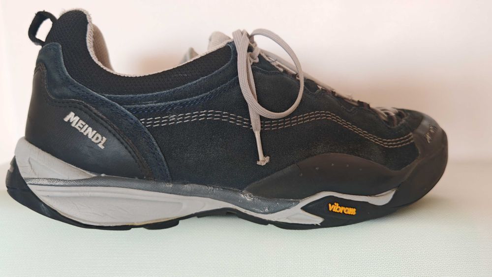 Трекінгові чоловічі кросівки Meindl Texas Pro з подошвой Vibram з натуральної замші
