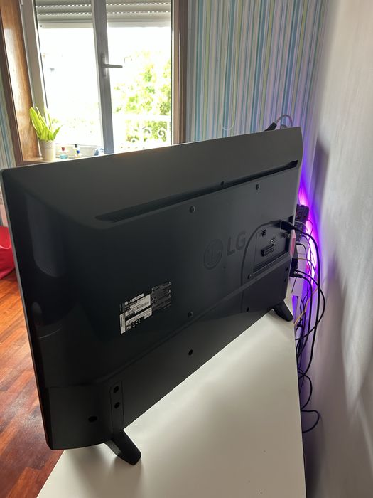 Tv LG com 32 polegadas